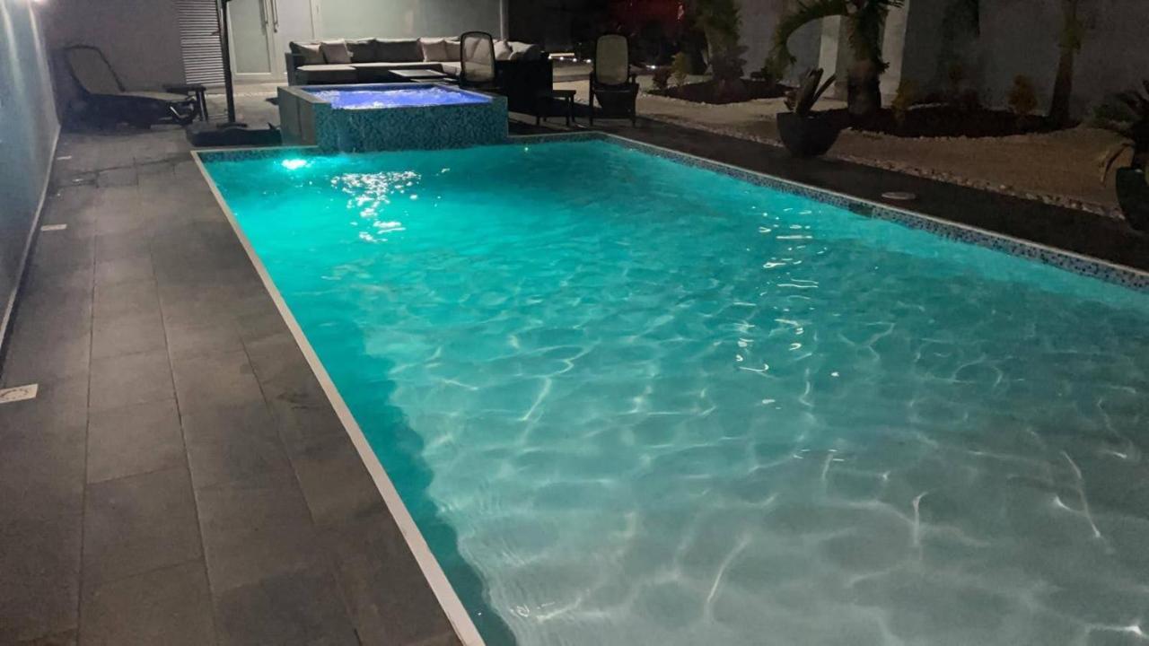 Aquaville Dorado Moderna Villa 3 Kültér fotó