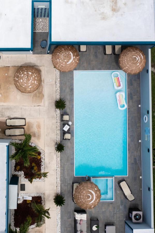 Aquaville Dorado Moderna Villa 3 Kültér fotó